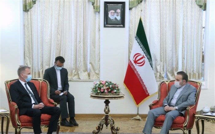 رایزنی واعظی با سفیر آلمان درباره برجام و بحران‌های خاورمیانه