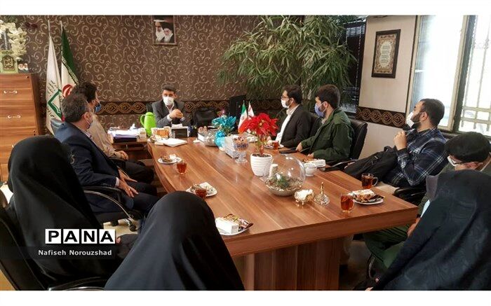 جلسه اعضای انجمن اسلامی با معاونت پرورشی و تربیت بدنی منطقه ۲