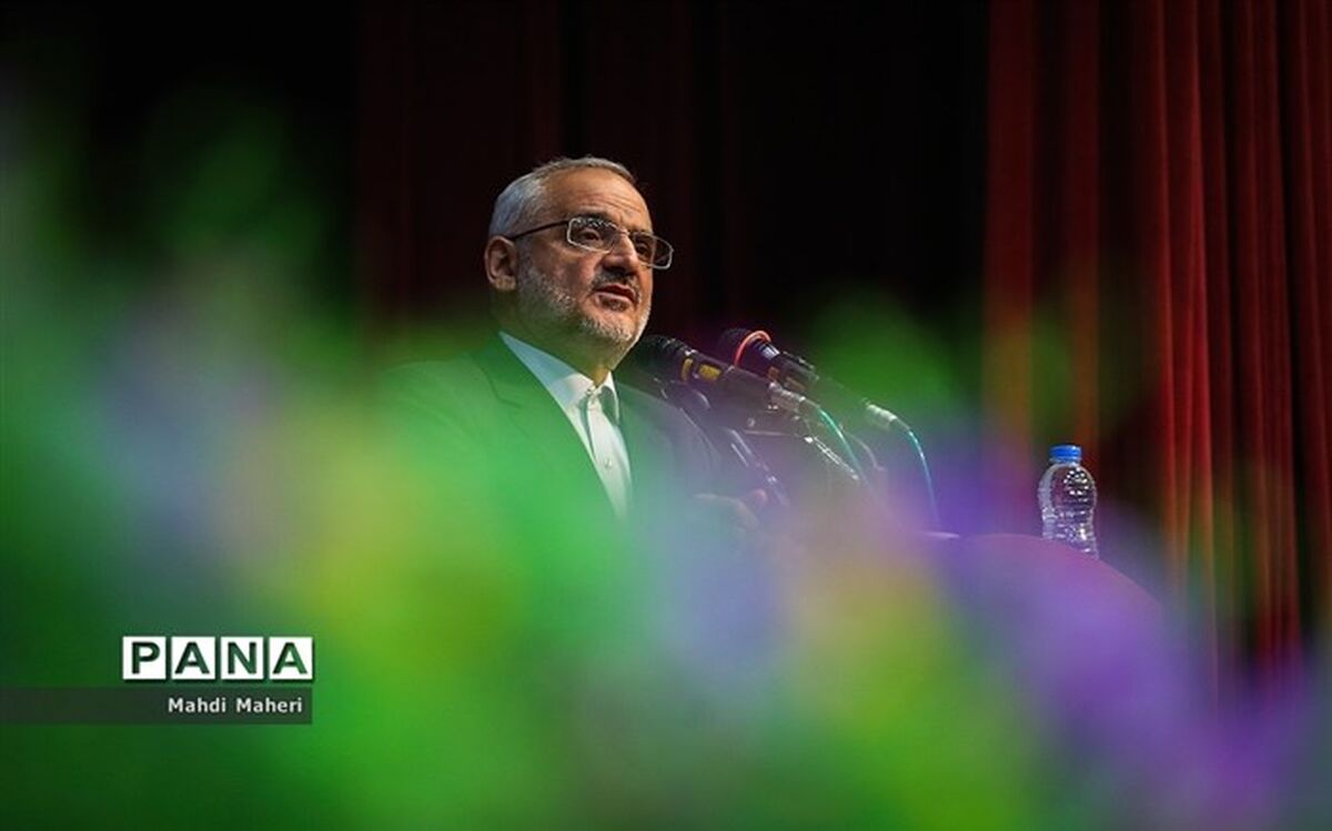 حاجی میرزایی: آموزش غیرحضوری فرصتی را فراهم آورده تا اولیای خانه و مدرسه به کمک یکدیگر بشتابند