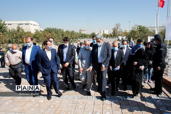 آیین افتتاحیه  و بهره برداری بوستان زندگی
