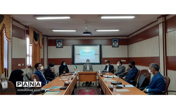 برگزاری مراسم تجلیل از خوشنویسان آموزش و پرورش شهرستان خلیل آباد