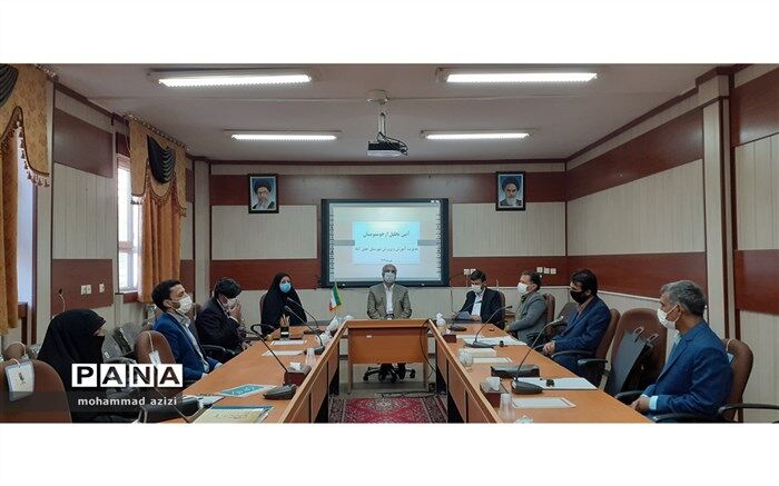 برگزاری مراسم تجلیل از خوشنویسان آموزش و پرورش شهرستان خلیل آباد