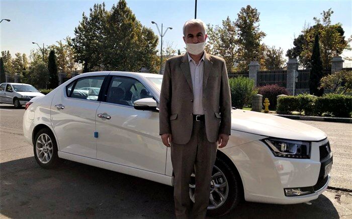 خودروی دناپلاس یک نماینده مجلس برای ساخت مدرسه اهدا شد
