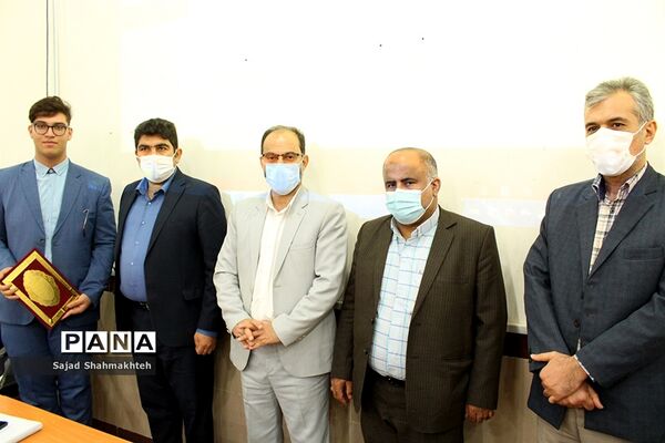 اولین نشست اعضای هیات رئیسه دهمین دوره مجلس دانش‌آموزی استان خوزستان