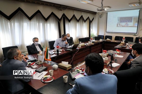 نشست آموزشی، توجیهی برنامه ملی کانون یاریگران زندگی در مدارس کشور