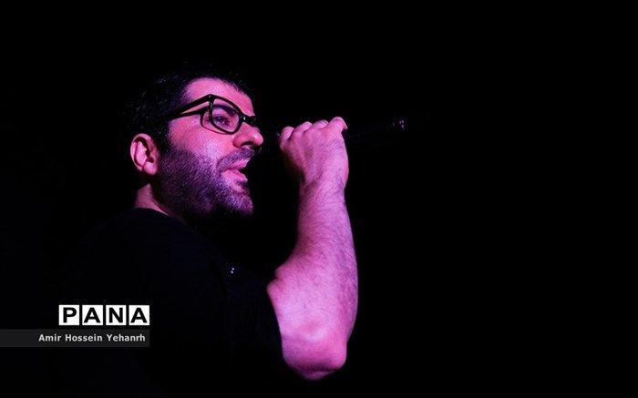 حامد همایون: عاجزانه خواهش می‌کنم که ماسک بزنید