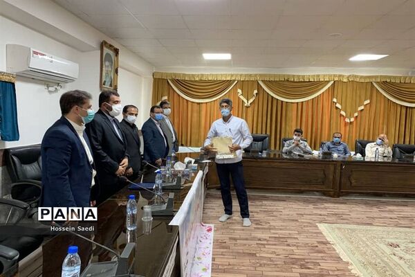 همایش تجلیل از طلایه‌داران تربیت منطقه بردخون