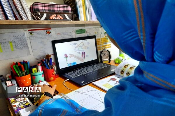 حال و هوای آموزش در خانه