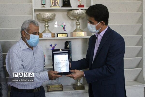 تجلیل از پیشکسوتان ورزش دانش آموزی استان بوشهر