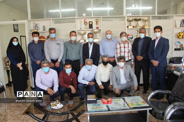 تجلیل از پیشکسوتان ورزش دانش آموزی استان بوشهر
