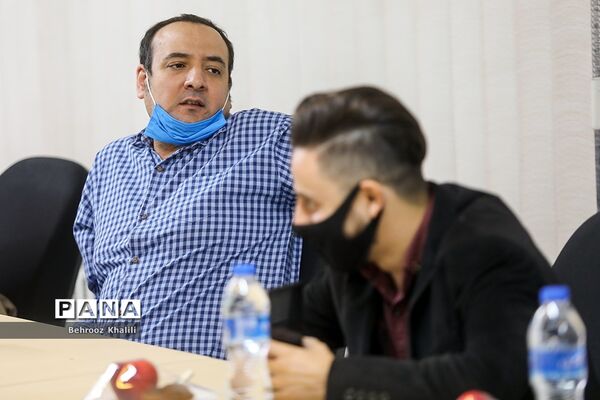 نشست نقد و بررسی فیلم  کادون