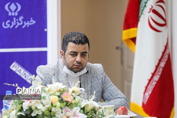 نشست نقد و بررسی فیلم  کادون