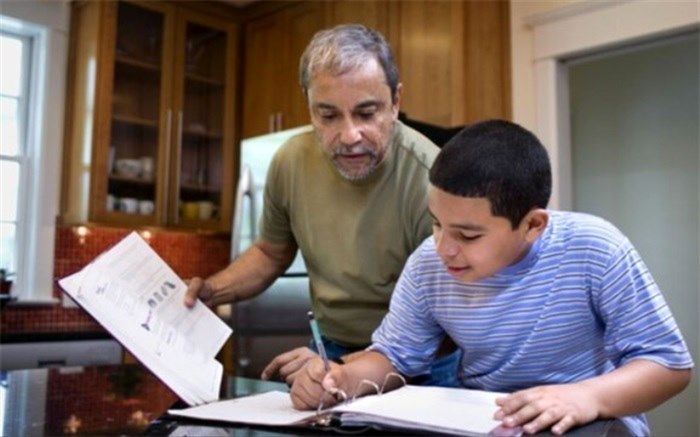 تاثیر مخرب همراهی والدین در تقلب کردن دانش آموزان