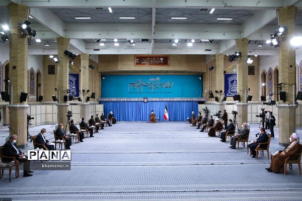 جلسه ستاد ملی مقابله با کرونا در حضور رهبر معظم انقلاب اسلامی