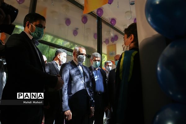 افتتاحیه طرح کنترل وزن و چاقی دانش‌آموزان