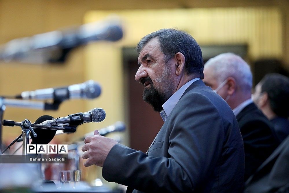 رضایی: رئیس‌جمهور جدید آمریکا باید اول عذرخواهی و سپس جبران خسارت کند