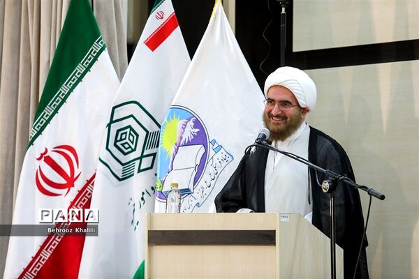 آیین اختتامیه همایش ملی دانش‌آموزی پنجاه و هشتمین جایزه بنیاد البرز
