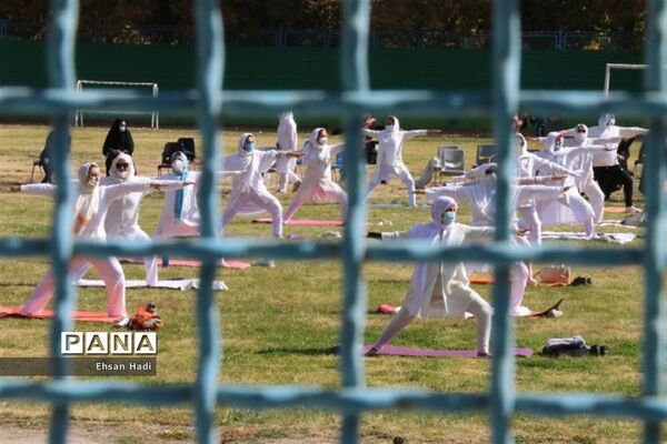 همایش ورزشی یوگا در مشهد