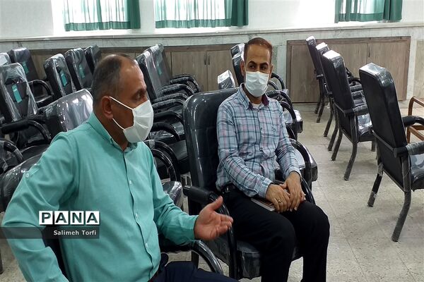 برگزاری جلسه سرگروه های ابتدایی درسالن اجتماعات اداره آموزش وپرورش شهرستان حمیدیه