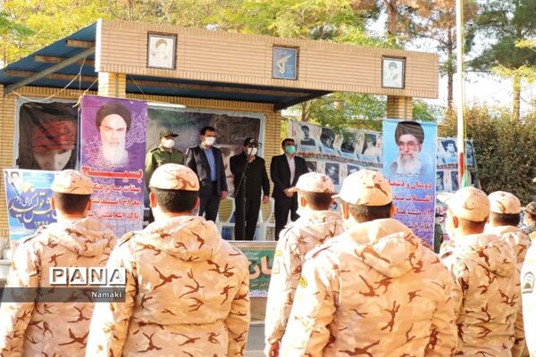 صبحگاه مشترک به مناسبت هفته بسیج دانش آموزی