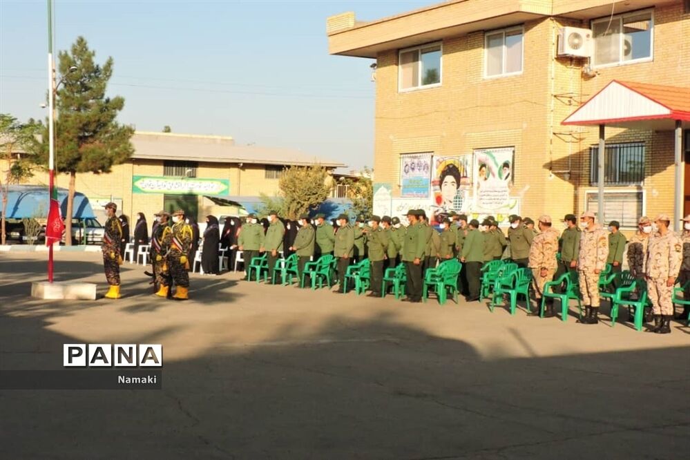 صبحگاه مشترک به مناسبت هفته بسیج دانش آموزی