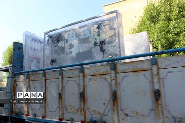 کاروان تجهیزات هنرستان های فنی و حرفه ای و کار دانش  استان بوشهر