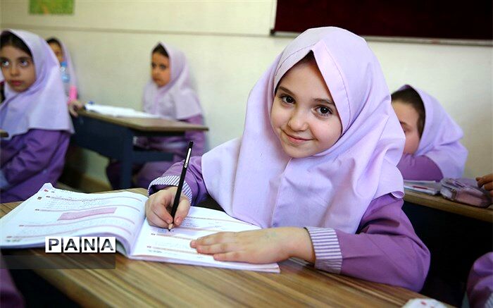 «دختران دانش‌آموز» آثار خود را به کانال «دختران امروز» در شبکه شاد ارسال کنند