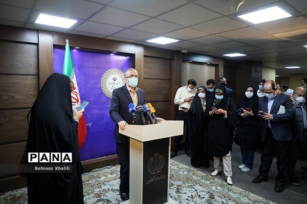 جلسه قرارگاه عملیاتی ستاد ملی مبارزه با کرونا