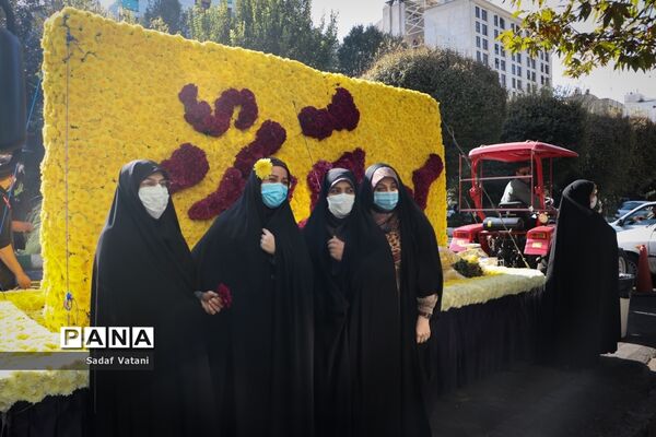 کاروان گل و موسیقی به مناسبت فرا رسیدن میلاد پیامبر اکرم
