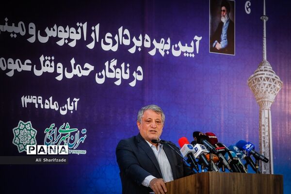 آیین بهره برداری از ۱۰۰ دستگاه اتوبوس و مینی بوس جدید در ناوگان حمل و‌نقل تهران