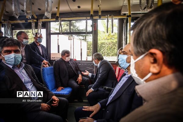 آیین بهره برداری از ۱۰۰ دستگاه اتوبوس و مینی بوس جدید در ناوگان حمل و‌نقل تهران