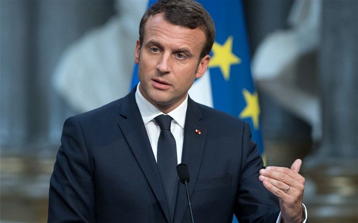 ماکرون: قصد اهانت به اسلام را نداشتم
