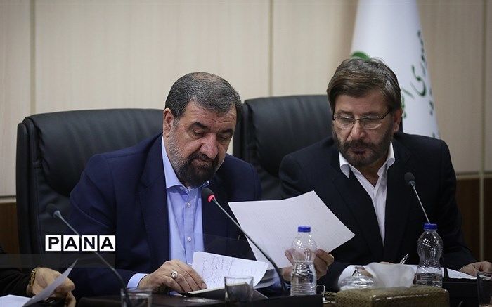 پیشنهاد محسن رضایی برای رسیدن درآمد هر ایرانی به 50 هزار دلار!