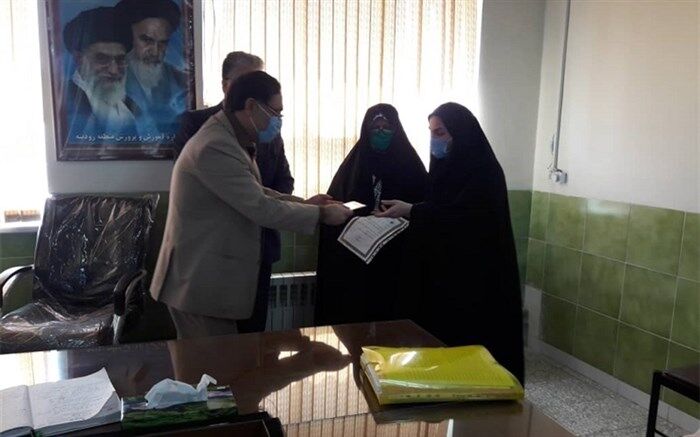 کسب رتبه برتر کشوری توسط سوادآموز گیلانی در مسابقه انشاء نویسی