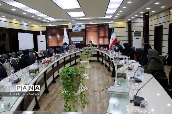 نشست بزرگداشت هفته کتاب در آموزش و پرورش استان بوشهر