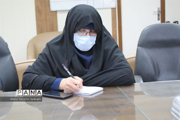 نشست هیات اندیشه‌ورز نماز مدارس استان بوشهر