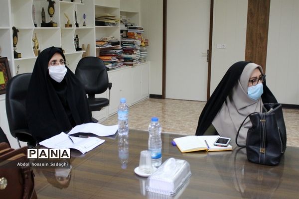 نشست هیات اندیشه‌ورز نماز مدارس استان بوشهر