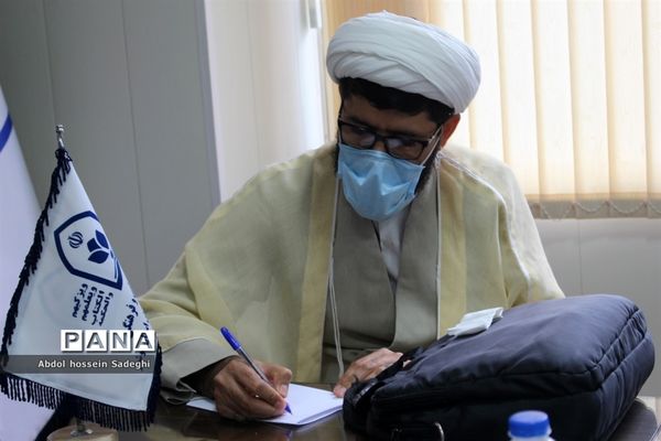 نشست هیات اندیشه‌ورز نماز مدارس استان بوشهر