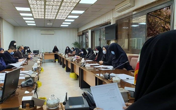 شرکت منتخبین شورای دانش آموزی منطقه 1 درجلسات کمیته پژوهش