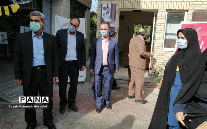 طرح های کوچک دانش آموزی می‌بایست مورد حمایت قرار بگیرد