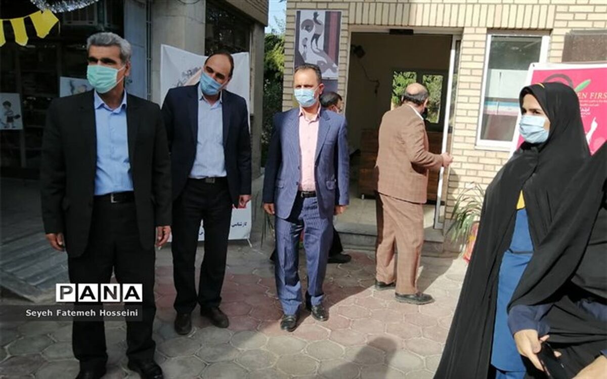 طرح های کوچک دانش آموزی می‌بایست مورد حمایت قرار بگیرد