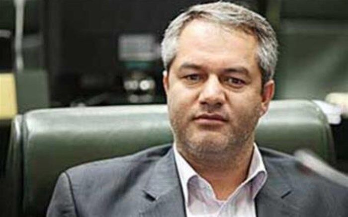 نماینده شهر بابک: بی‌توجهی کنید اعتصاب آب را هم اضافه می‌کنم