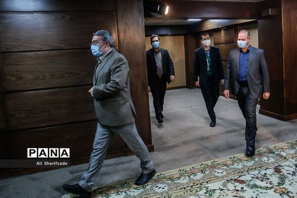 نشست مشترک ستاد ملی مبارزه با کرونا