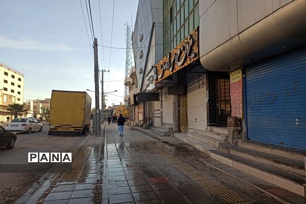 سیطره سکوت کرونایی بر شلوغ‌ترین خیابان های زاهدان