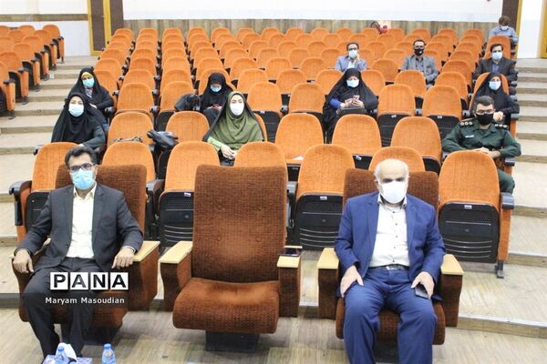 مراسم تجلیل از همکاران اداری حوزه معاونت پرورشی و تربیت بدنی آموزش و پرورش شهرستان بوشهر