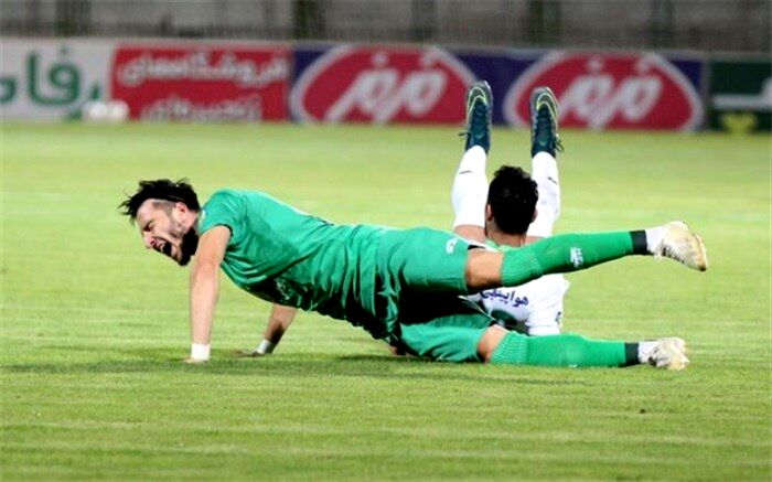 لیگ برتر ایران؛  زور ماشین‌سازی به تیم ده نفره نرسید