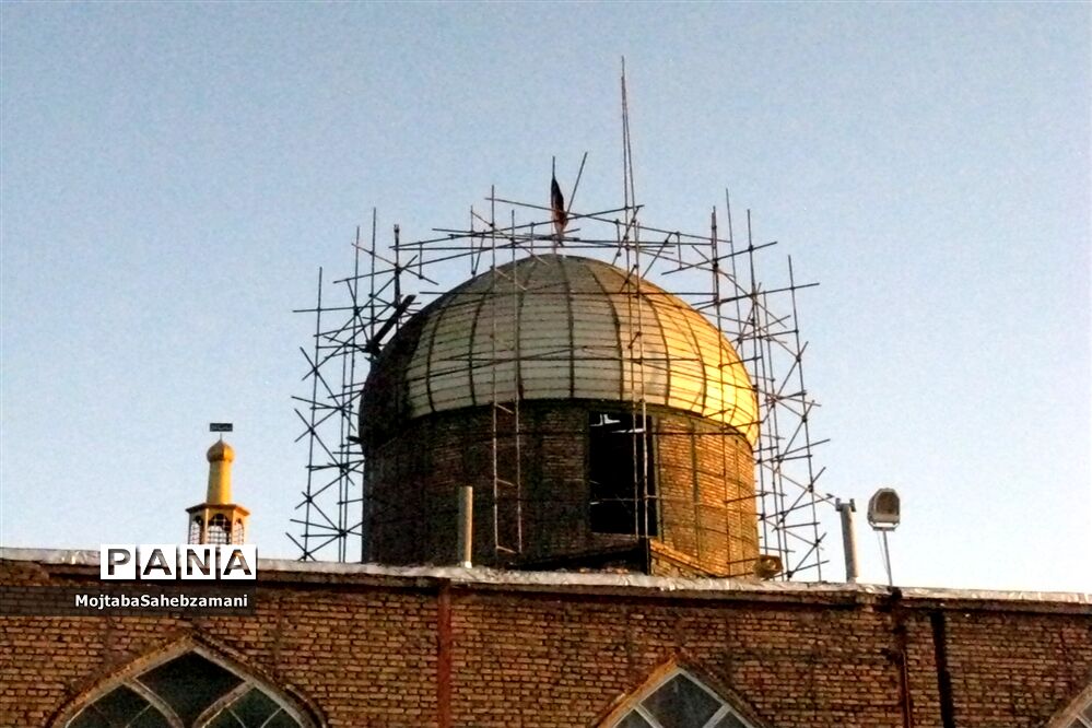 صحن امامزاده‌ها باز است؛ تعطیلی نماز‌های جماعت