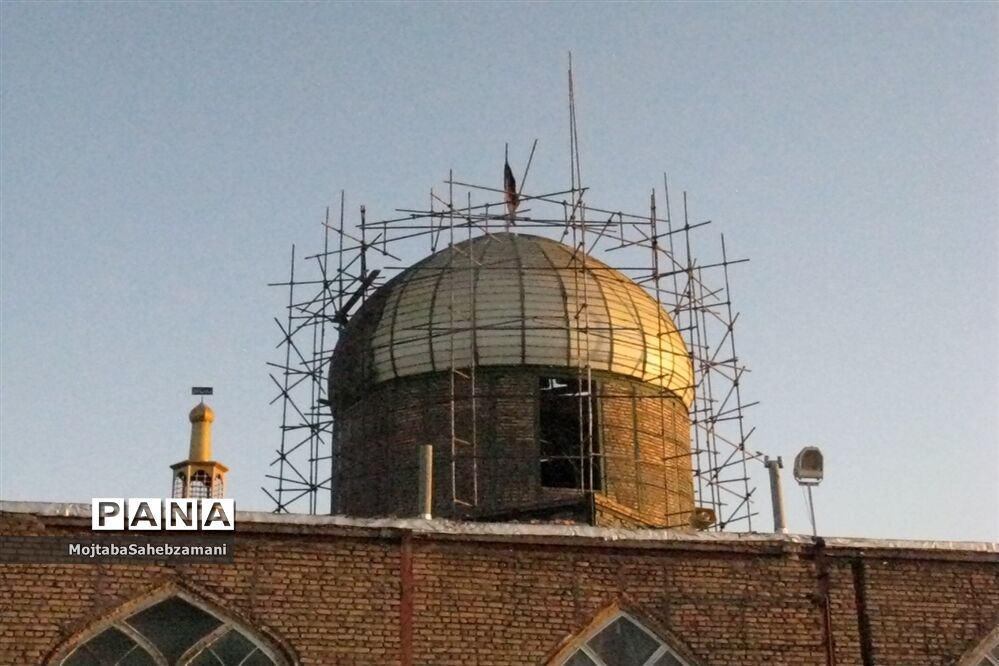 صحن امامزاده‌ها باز است؛ تعطیلی نماز‌های جماعت