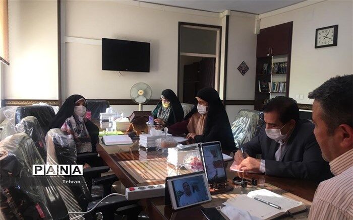 برگزاری جلسه آنلاین مدیران مدارس ابتدایی منطقه ۱۷