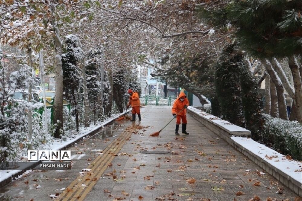 بارش برف پاییزی در مشهد